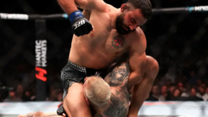 Benoît Saint Denis affrontera Paddy Plimbett à l'UFC 329 le 11 juillet à Las Vegas