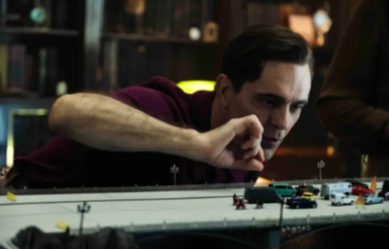 Berlin revient sur Netflix pour un nouveau braquage à Séville en 2026