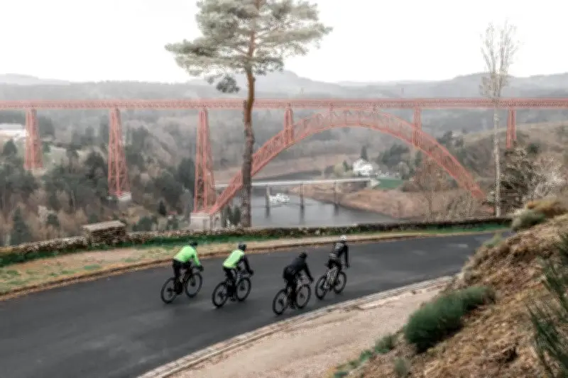 Biarritz-Menton à vélo en 3 jours : le défi solidaire des gendarmes de Chambéry