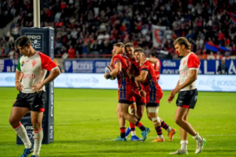 Biarritz rate l'occasion de se maintenir, défaite à Béziers 43-17