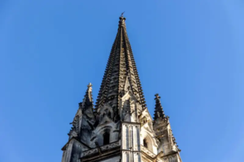 Bordeaux : la flèche Saint-Michel rouvre le 13 juin après 4 ans de travaux