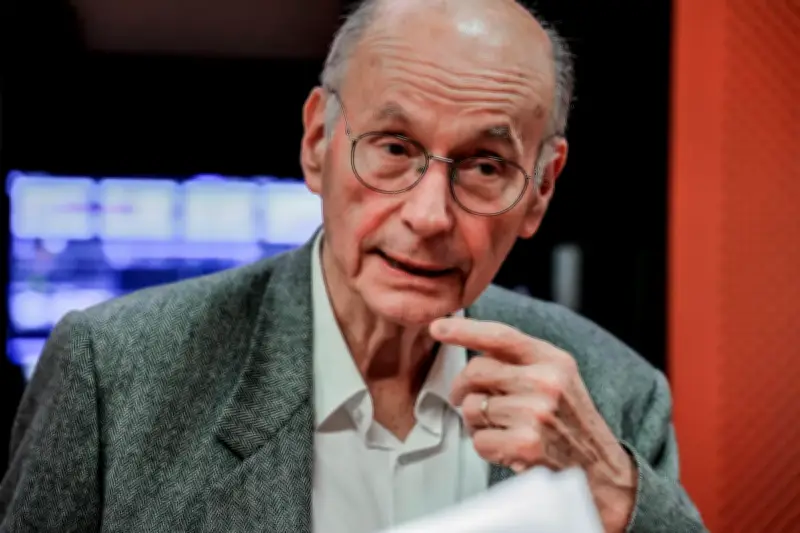 Boris Cyrulnik : la décivilisation par les écrans et le discours unique