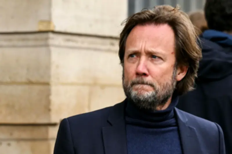 Boris Vallaud quitte la direction du PS, dénonce le « décide seul » d'Olivier Faure