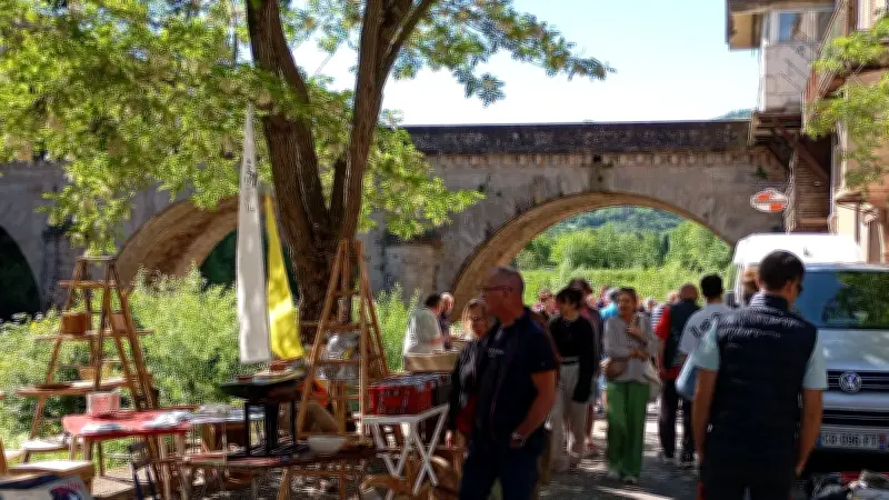 Brocante de Camarès : succès pour l'édition 2026 avec plus de 180 exposants