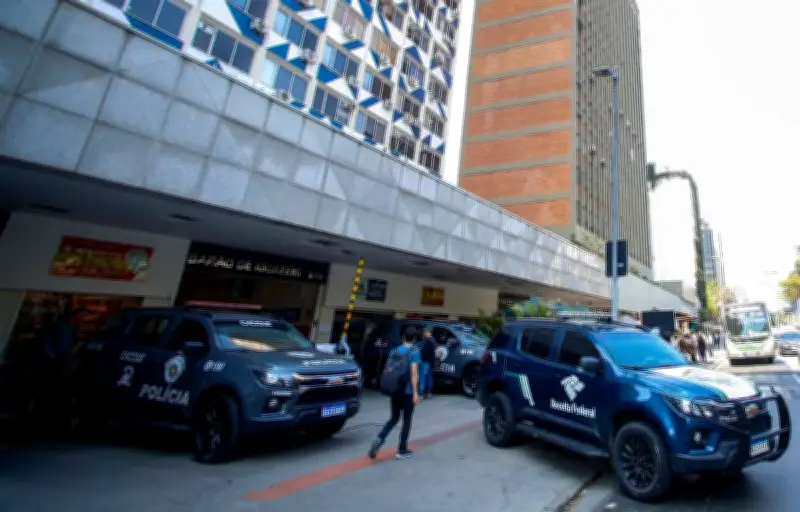Brésil : un adolescent de 13 ans ouvre le feu dans une école, deux morts