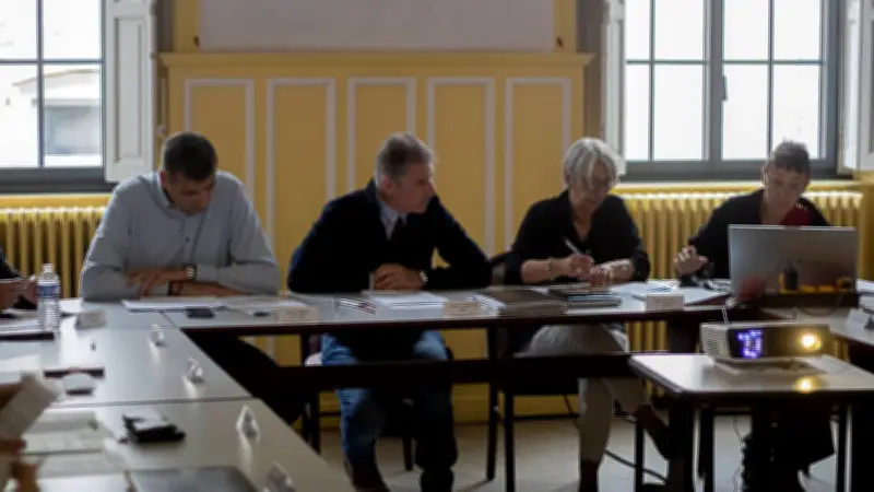 Budget 2026 et rénovation des Halles à Saint-Ambroix : feuille de route adoptée