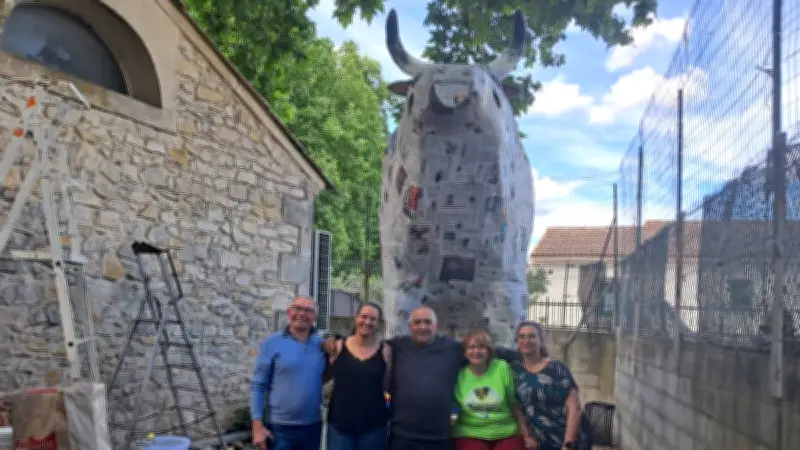 Caissargues : le taureau de fuego renaît sous les mains des bénévoles