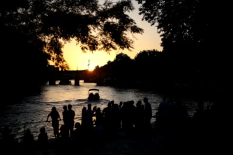 Canicule : alerte orange à Paris dès midi, températures records attendues