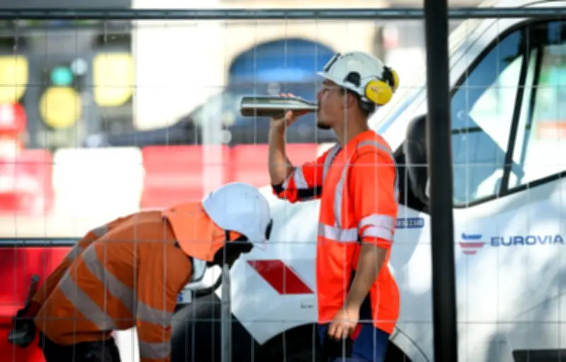 Canicule, économies budgétaires, drone russe : le récap de ce vendredi