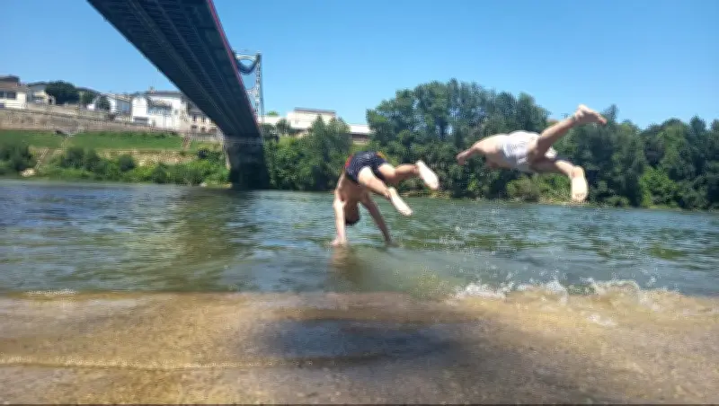 Canicule précoce en mai : records de chaleur et baignades interdites dans le Sud-Ouest