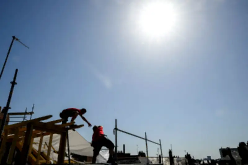 Canicule : vigilance orange, enquête Fifa, procès libyen, appel Sarkozy : l'actu du 27 mai