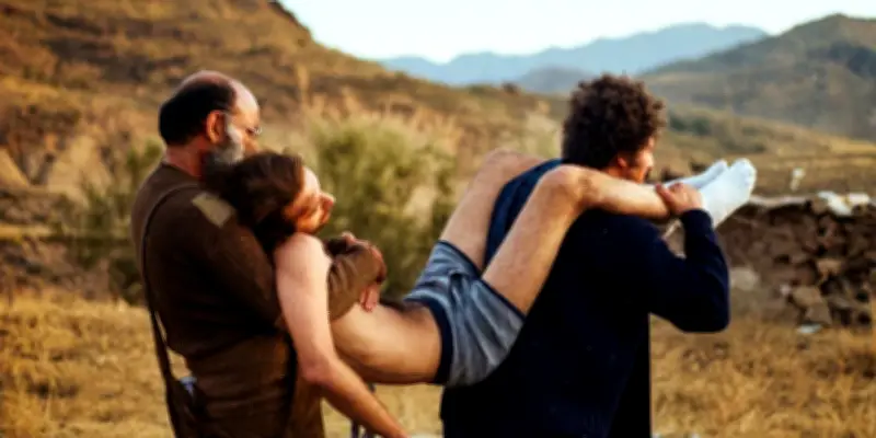 Cannes 2026 : "Living Twice, Dying Thrice", une nuit iranienne baroque