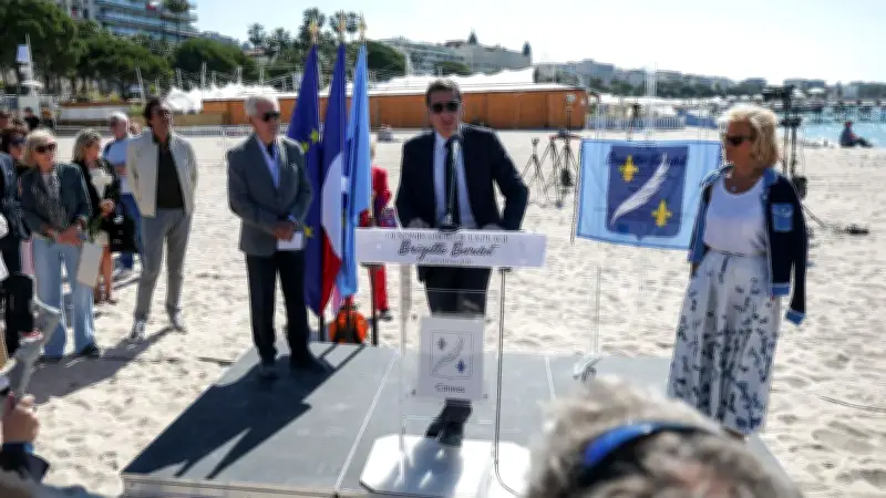 À Cannes, la plage Macé rebaptisée Brigitte Bardot