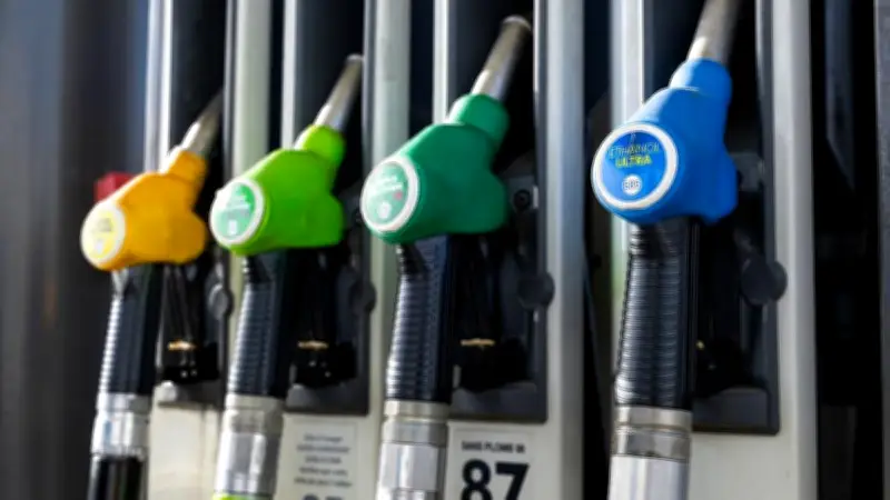 Carburant à 2 euros : témoignages sur l'impact budgétaire
