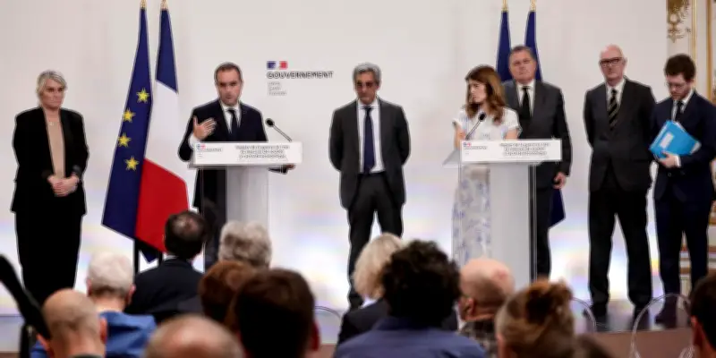 Carburants : Le Cornu et six ministres face à la crise du Moyen-Orient