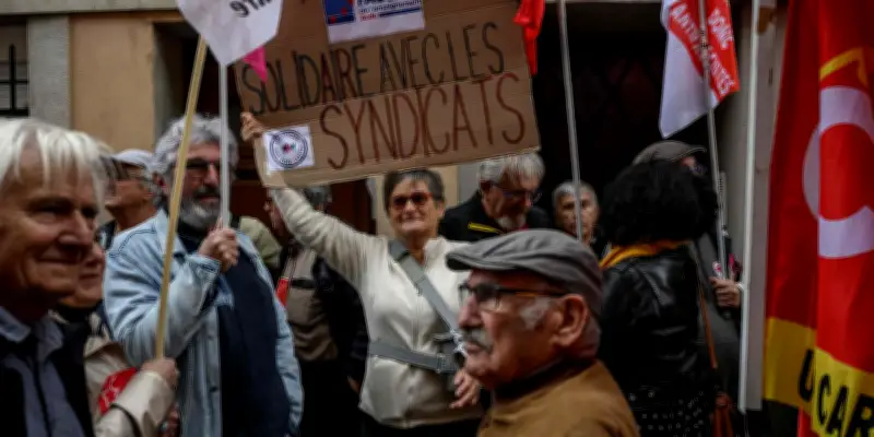 À Carcassonne, syndicats délogés protestent contre le maire RN