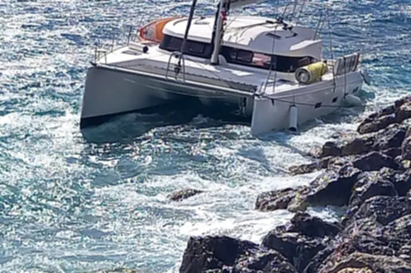 Catamaran coulé à Villefranche-sur-Mer : les plongeurs en action