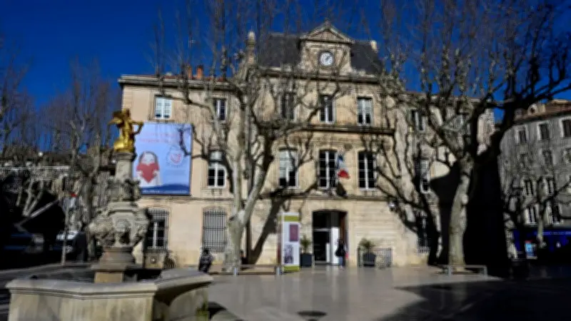 Chanson de Pétain à Carpentras : enquête ouverte pour provocation à la haine