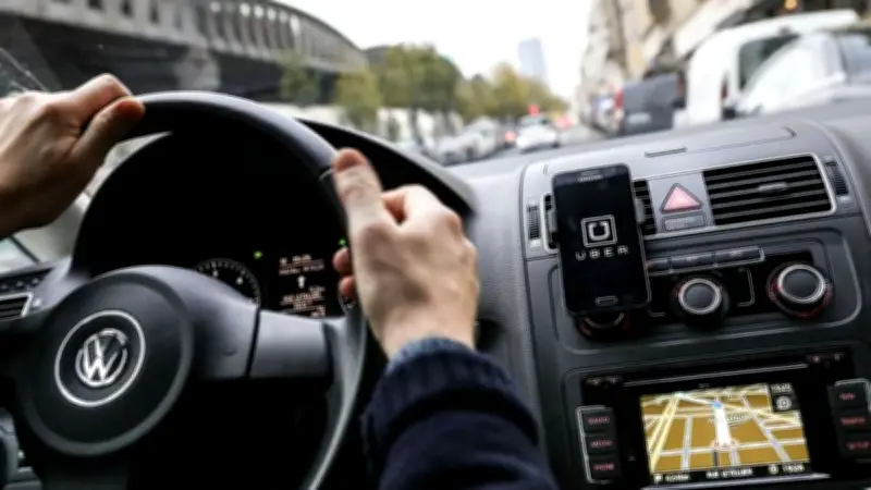 Chauffeur Uber soupçonné de viol en plein Paris : il nie les faits