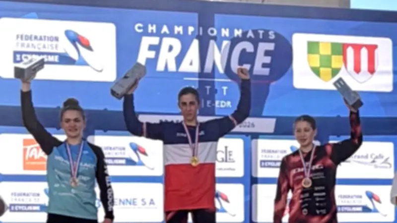 Chloé Crès-Clément sacrée championne de France junior VTT enduro 2026