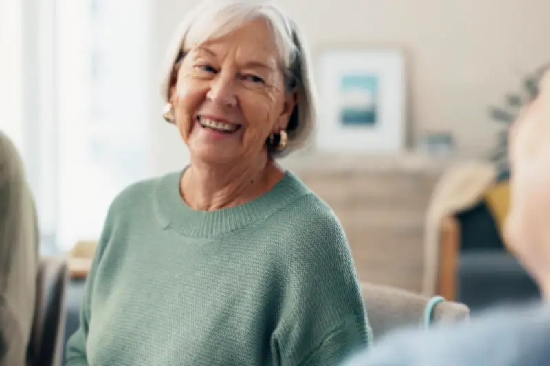 Choisir une résidence senior dans le Var : 5 questions clés