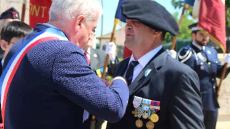 Christian Dejosso décoré de la médaille de la Paix à Vendargues