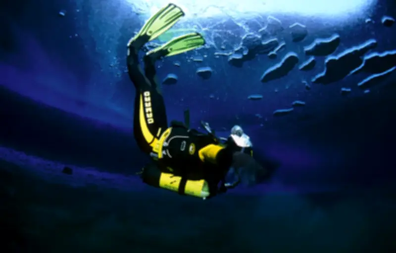 Cinq plongeurs italiens meurent aux Maldives dans l'exploration de grottes