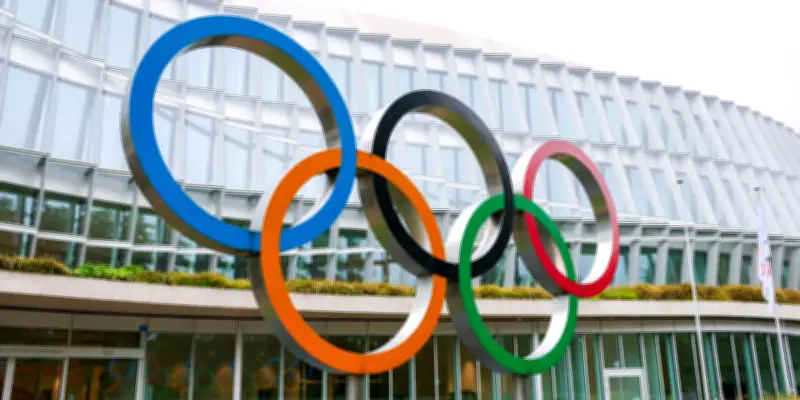CIO lève restrictions pour sportifs biélorusses, maintient pour Russes
