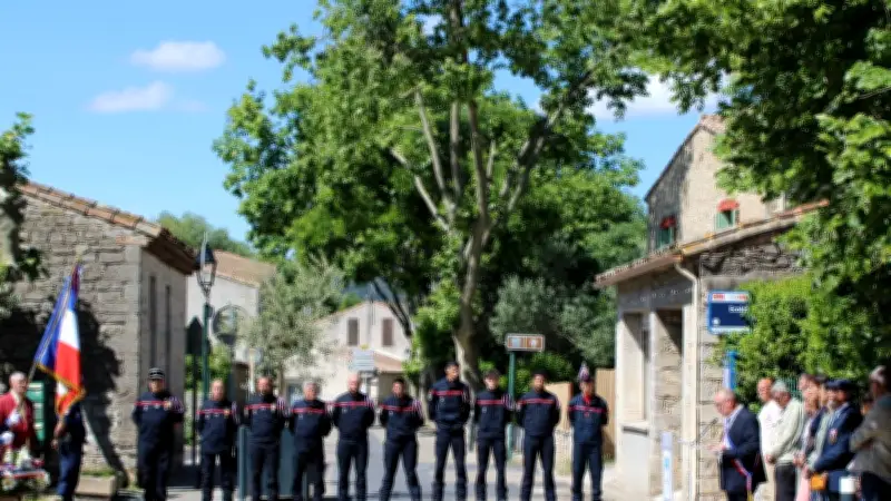 Claret célèbre la victoire du 8 mai 1945 en présence de nombreux participants