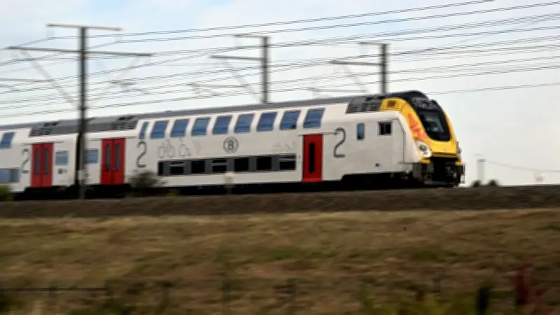 Collision entre un car scolaire et un train en Belgique : plusieurs victimes