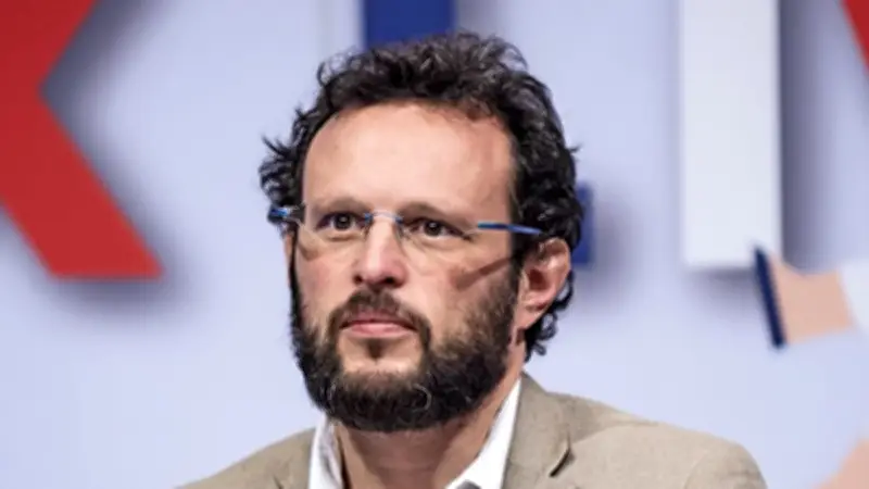 Commission d'enquête : "Transformer le service public en objet de soupçon"