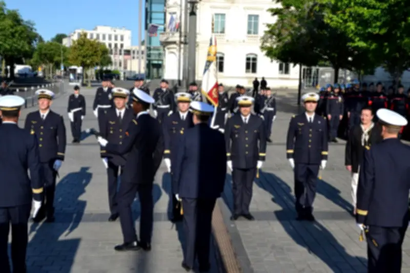 Commémoration du 8 mai 1945 à Mérignac : remise de médailles