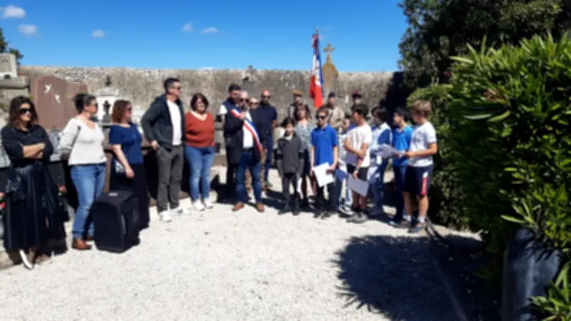 Commémoration du 8 mai à Salinelles : enfants et personnalités réunis
