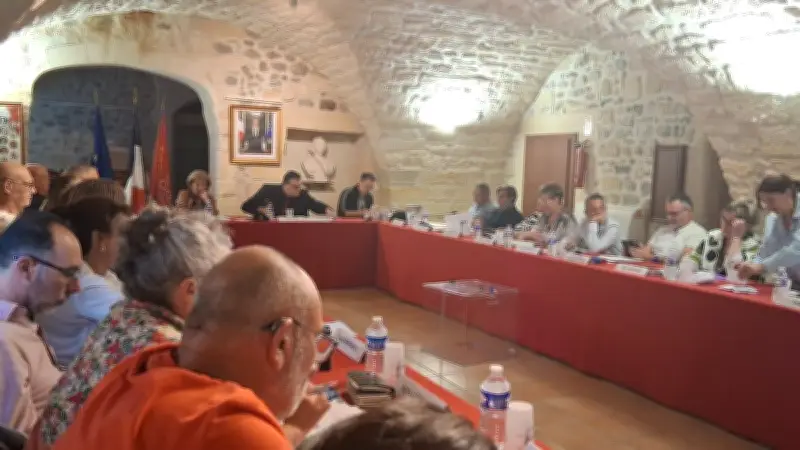 Conseil municipal tendu à Saint-Brès : sept commissions validées