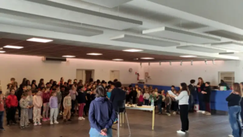 Conte musical des écoliers de Saint-Siffret et Saint-Maximin le 22 mai