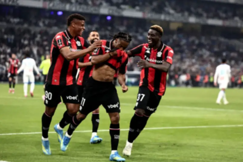 Coupe de France : Nice au bord du précipice face à des Lensois étincelants