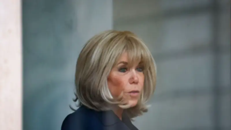 Couple corse condamné pour usurpation d'identité de Brigitte Macron