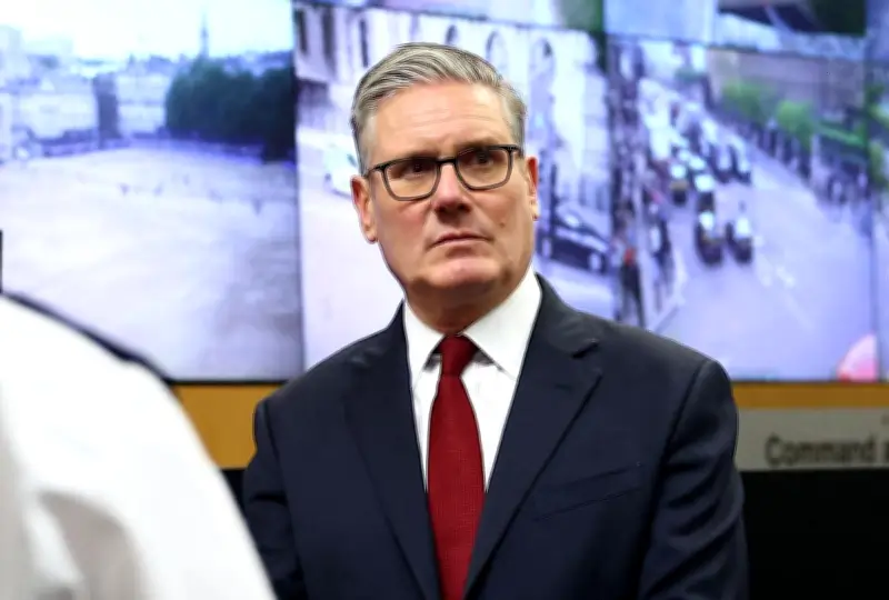Course à Downing Street : les rivaux de Starmer se positionnent