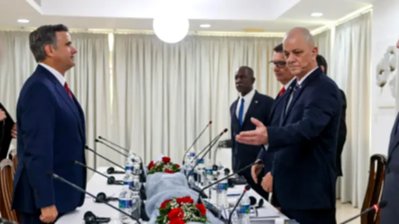 Crise Cuba : le directeur de la CIA en visite surprise à La Havane