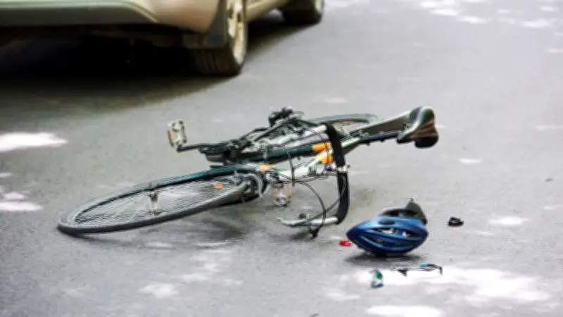 Cycliste traîné puis mort après une altercation avec un automobiliste à Déols