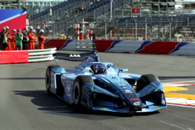 David Coulthard bluffé par la GEN4 après sa démonstration au Monaco E-Prix