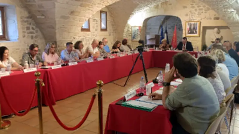 Débat d'orientation budgétaire à Saint-Brès : tensions et votes serrés