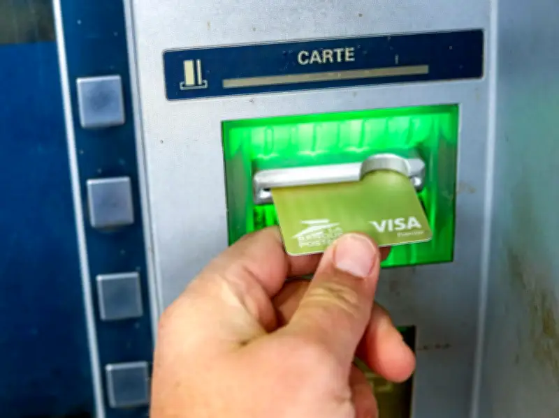 Découvert bancaire : des règles plus strictes à partir de 2026