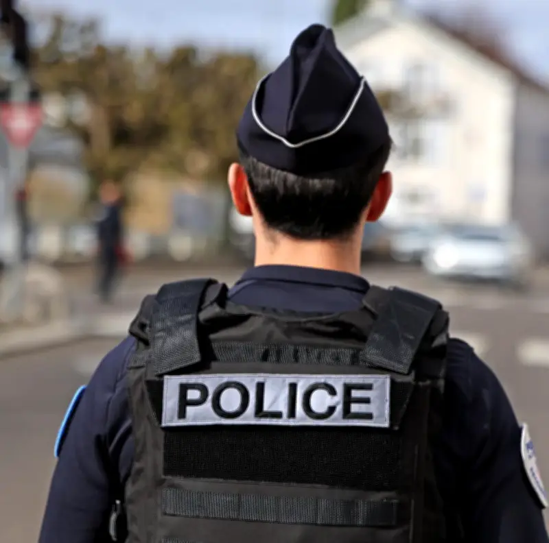 Décès à Besançon : autopsie écarte l'intervention d'un tiers, compagnon libéré