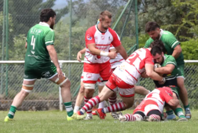 Derby de Fédérale 2 : Vergt et Belvès se quittent sur un match nul spectaculaire (29-29)