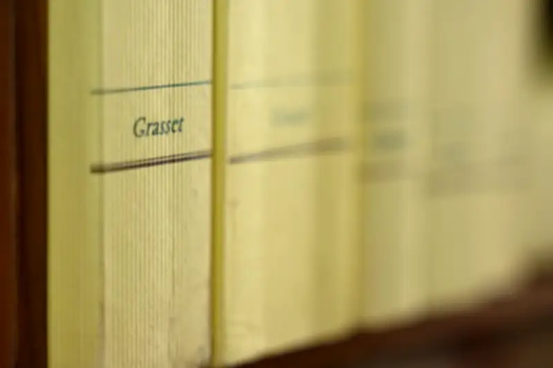 Des auteurs étrangers refusent de publier chez Grasset après l'affaire Han Kang