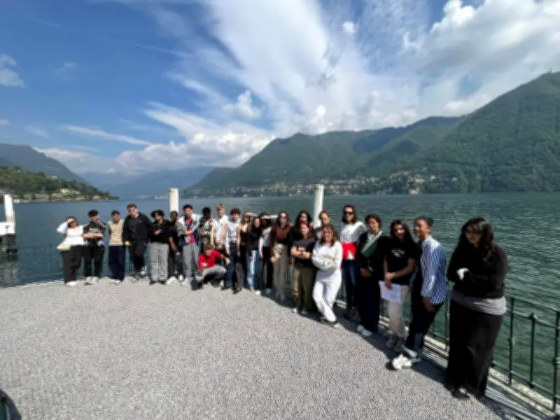 Des lycéens bordelais en échange scientifique au lac de Côme