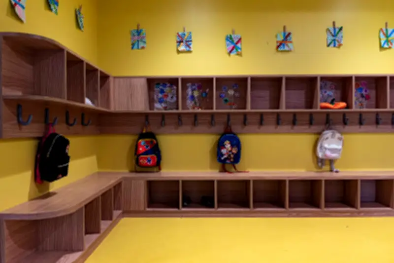 Deux animateurs périscolaires mis en examen pour violences sexuelles sur une vingtaine d'enfants