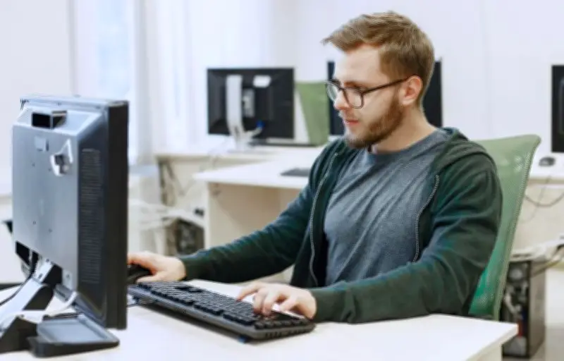 Devenir expert en cybersécurité : formation, compétences et débouchés