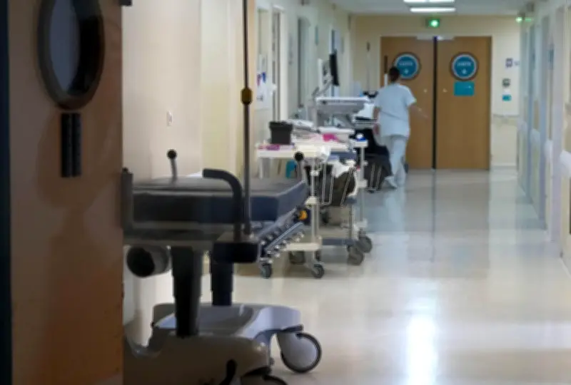 Déficit hospitalier record en France : 7 hôpitaux sur 10 dans le rouge